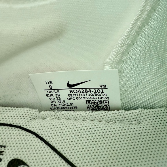 Women’s Nike Air Max Infinity White Sneakers with Red and Blue Accents - Picture 8 of 8